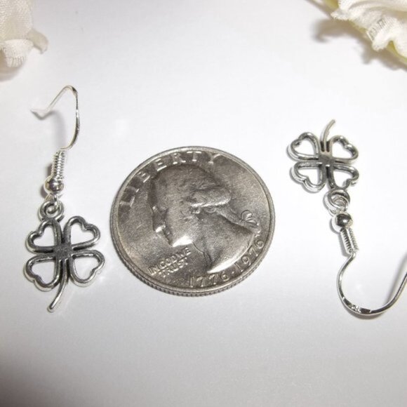 Shamrock Earrings, Minimalist Simple Four Leaf Clover Irish Symbol Sign NWT 7323 - Picture 3 of 9